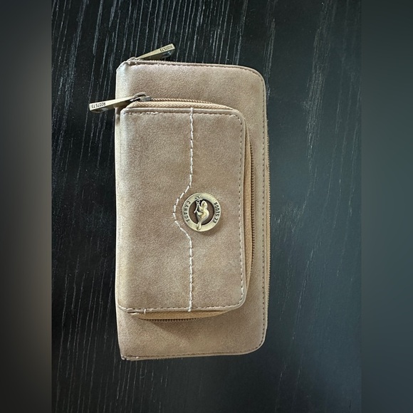 Roots Tan Wallet with Gold Accents - Picture 1 of 3